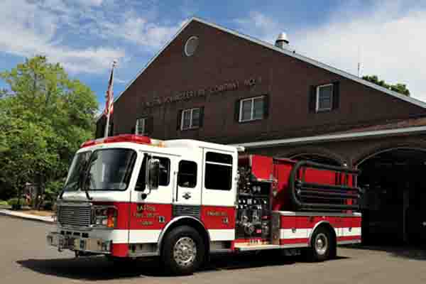 Engine 1 - American La France 'Eagle' - View 1